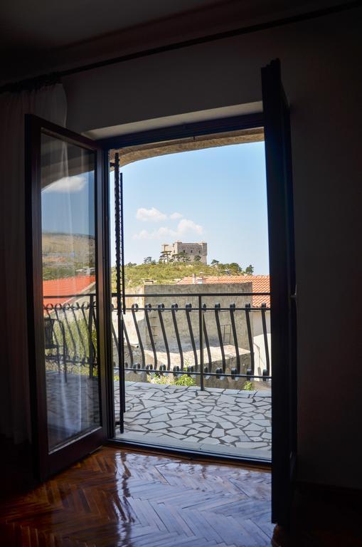 Apartments Nikola Senj  Eksteriør billede