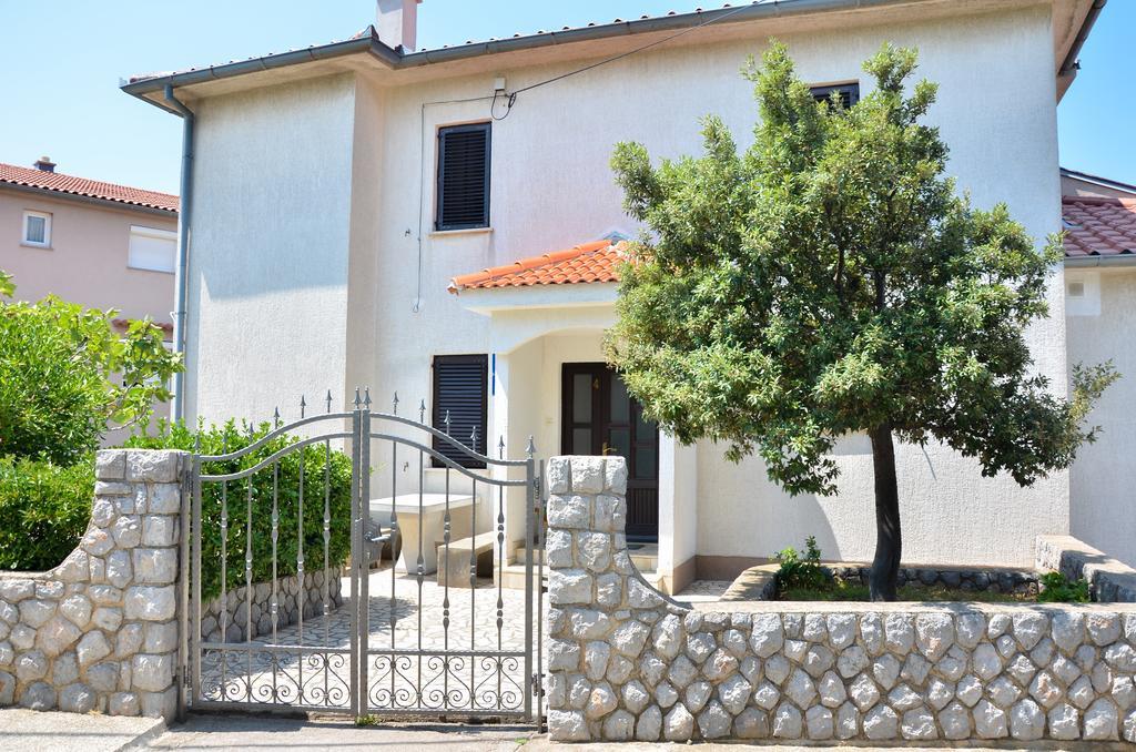 Apartments Nikola Senj  Eksteriør billede