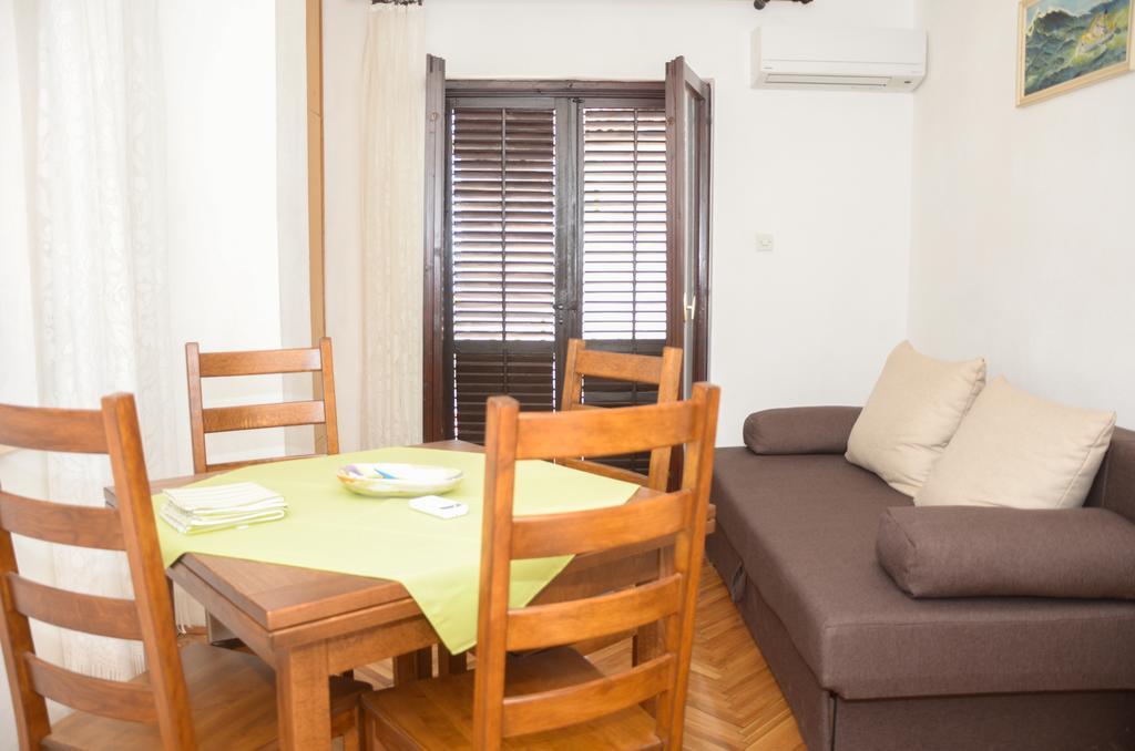 Apartments Nikola Senj  Eksteriør billede