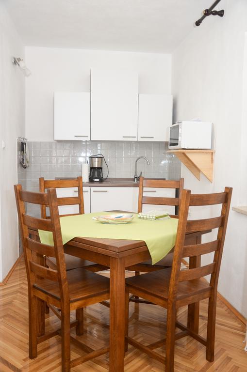 Apartments Nikola Senj  Eksteriør billede
